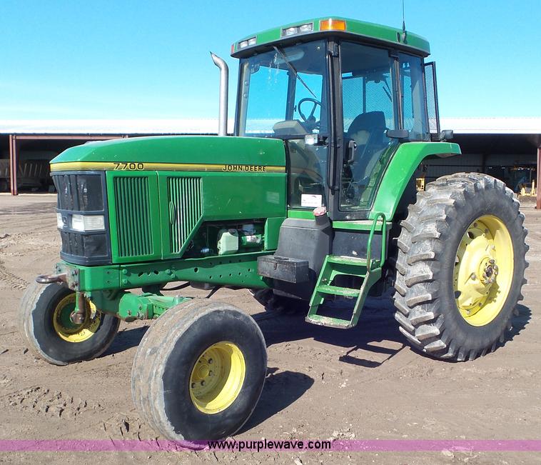 image for item K6966 1995 John Deere 7700 tractor