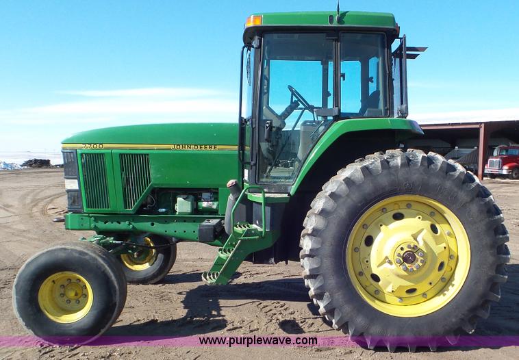 image for item K6966 1995 John Deere 7700 tractor