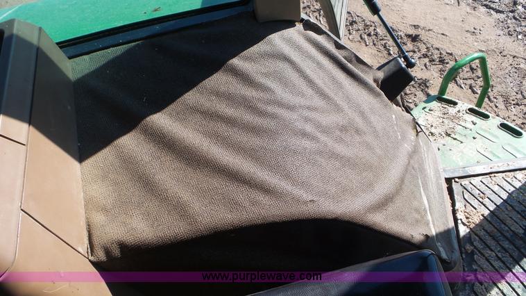 image for item K6966 1995 John Deere 7700 tractor