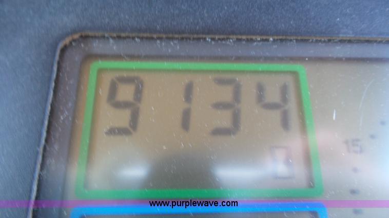 image for item K6966 1995 John Deere 7700 tractor