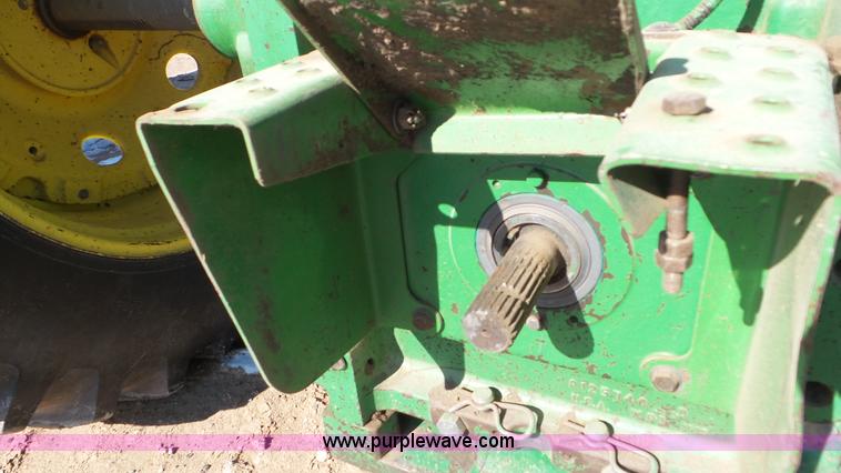 image for item K6966 1995 John Deere 7700 tractor
