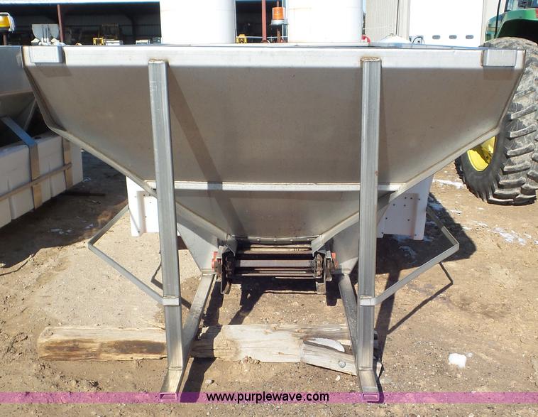 image for item K6967 Warren stainless steel salt/sand spreader