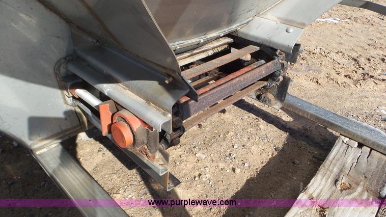 image for item K6967 Warren stainless steel salt/sand spreader