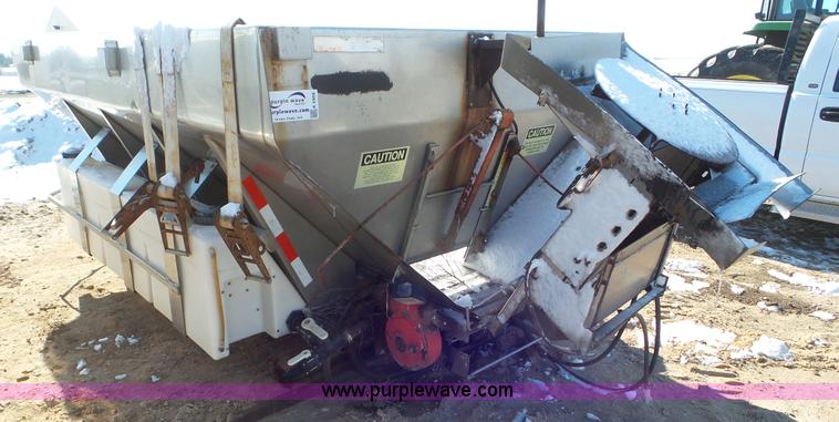 image for item K6968 Warren stainless steel salt/sand spreader