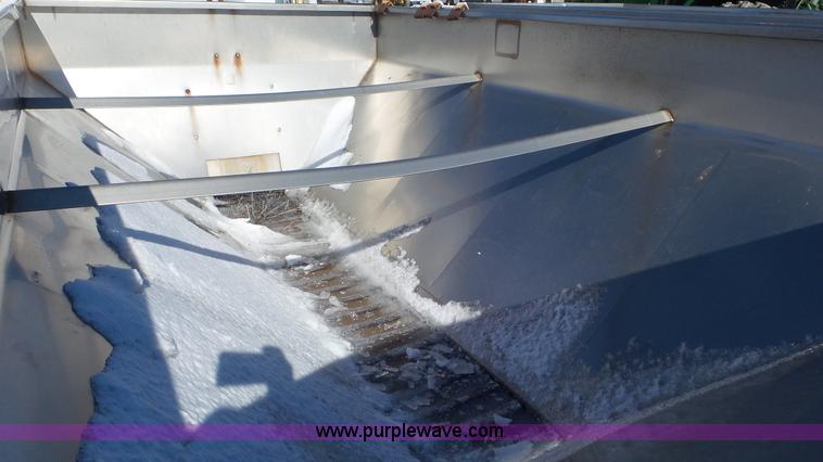 image for item K6968 Warren stainless steel salt/sand spreader