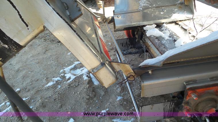 image for item K6968 Warren stainless steel salt/sand spreader