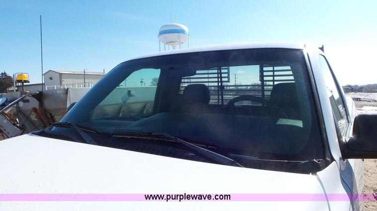 image for item K6969 2000 Chevrolet Silverado 2500 pickup truck