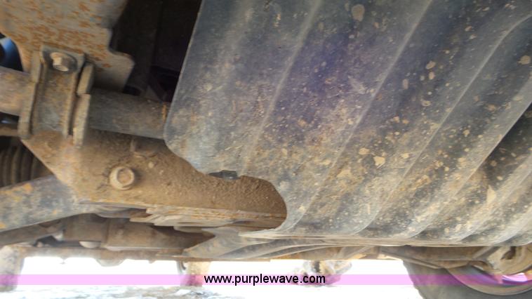 image for item K6969 2000 Chevrolet Silverado 2500 pickup truck