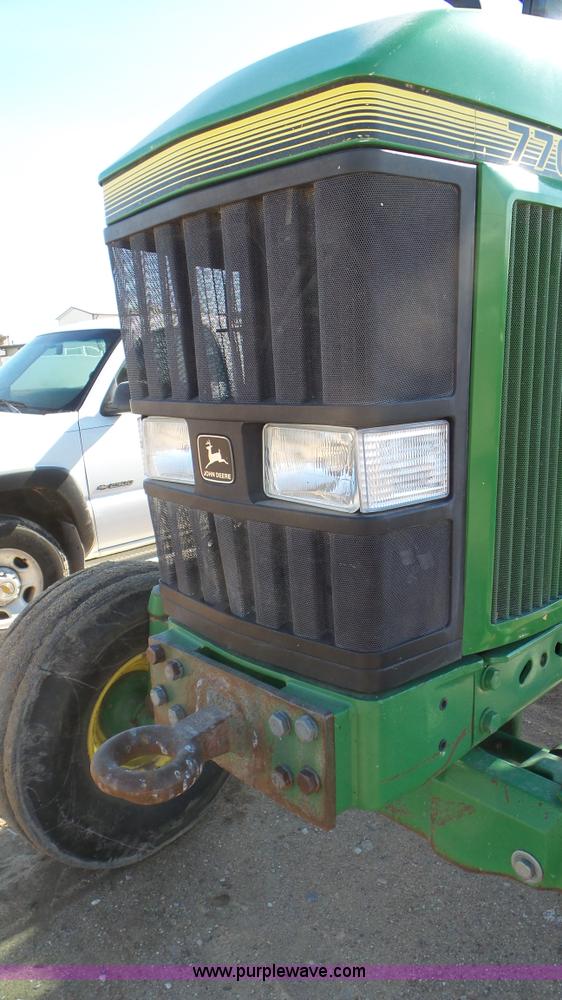 image for item K6970 1995 John Deere 7700 tractor