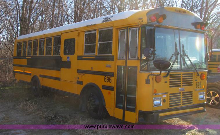 image for item L1833 2004 Thomas Built Saf-T-Liner MVP EF school bus