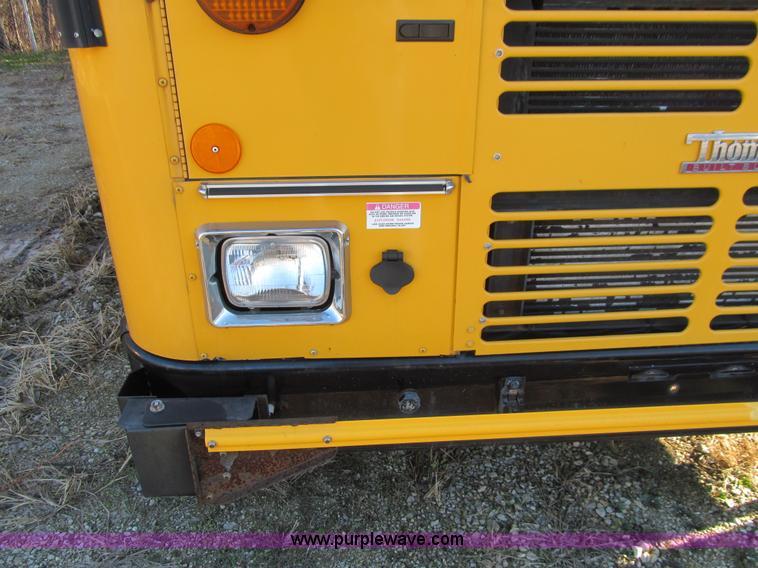 image for item L1833 2004 Thomas Built Saf-T-Liner MVP EF school bus