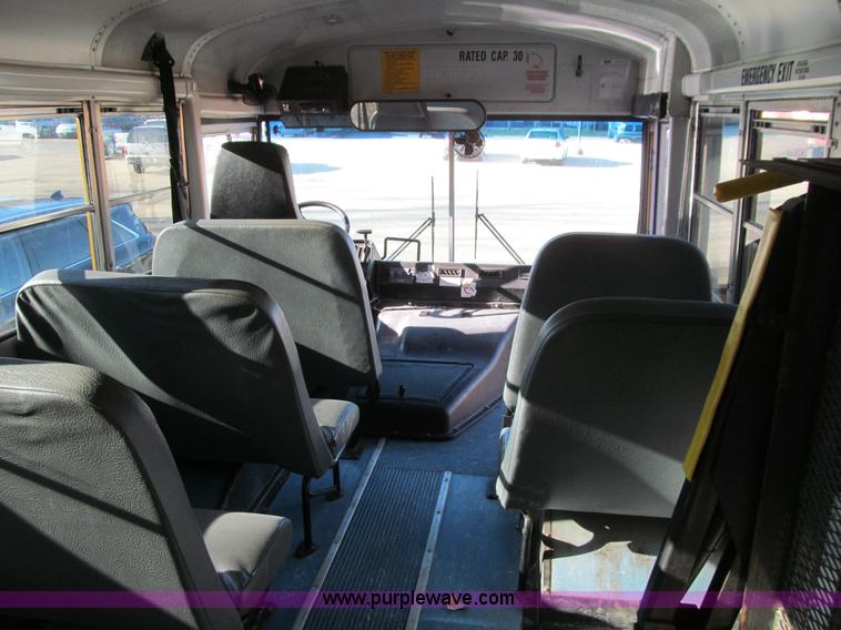 image for item L1833 2004 Thomas Built Saf-T-Liner MVP EF school bus