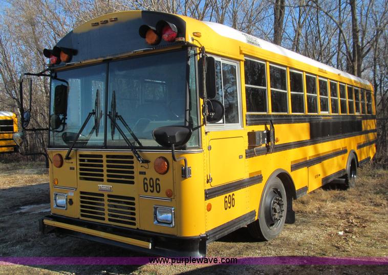 image for item L1833 2004 Thomas Built Saf-T-Liner MVP EF school bus