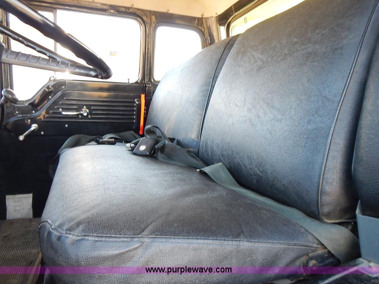 image for item L3637 1978 Pierce Ford 8000 pumper truck