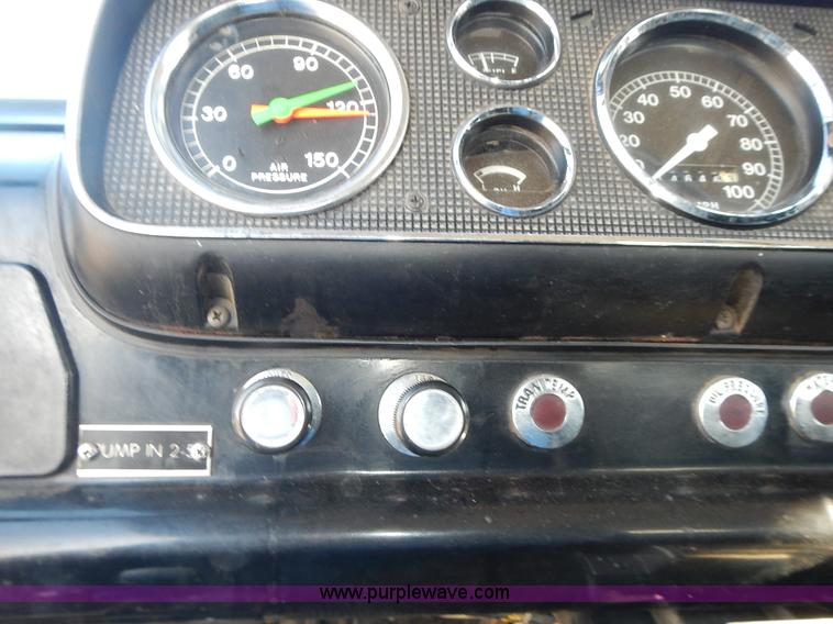 image for item L3637 1978 Pierce Ford 8000 pumper truck