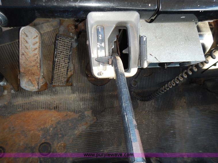 image for item L3637 1978 Pierce Ford 8000 pumper truck