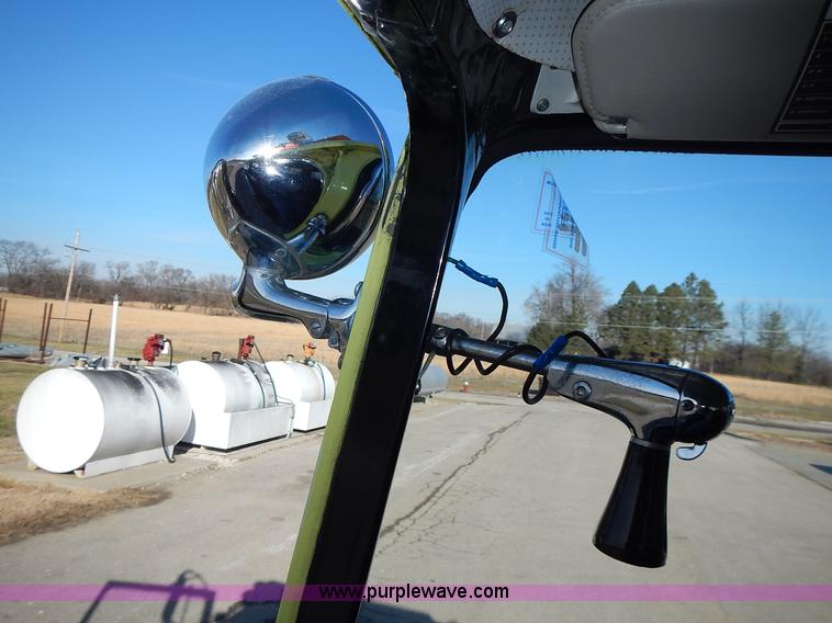 image for item L3637 1978 Pierce Ford 8000 pumper truck