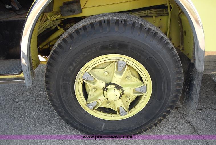 image for item L3637 1978 Pierce Ford 8000 pumper truck