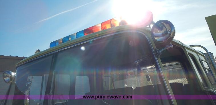 image for item L3637 1978 Pierce Ford 8000 pumper truck