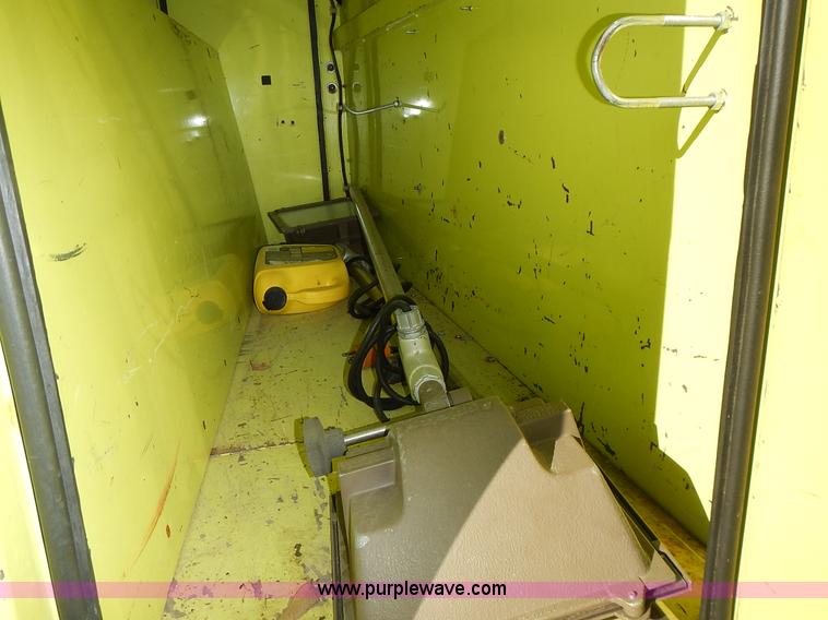 image for item L3637 1978 Pierce Ford 8000 pumper truck