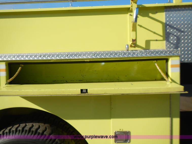 image for item L3637 1978 Pierce Ford 8000 pumper truck