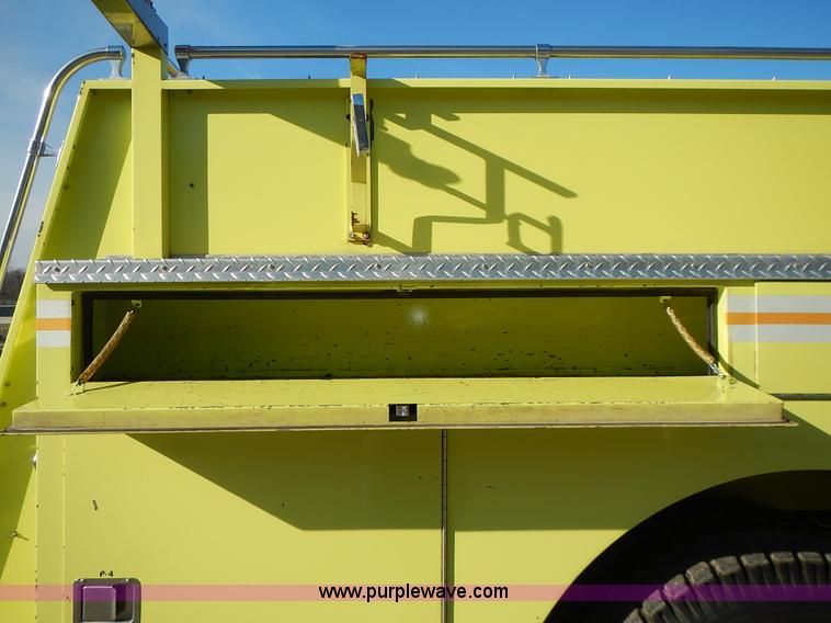 image for item L3637 1978 Pierce Ford 8000 pumper truck