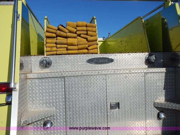 image for item L3637 1978 Pierce Ford 8000 pumper truck