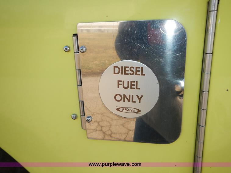 image for item L3637 1978 Pierce Ford 8000 pumper truck