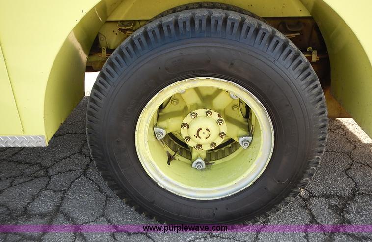 image for item L3637 1978 Pierce Ford 8000 pumper truck