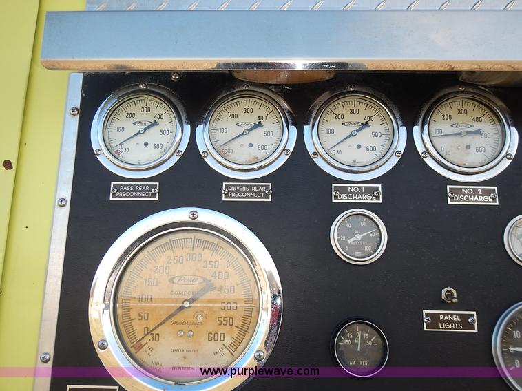 image for item L3637 1978 Pierce Ford 8000 pumper truck