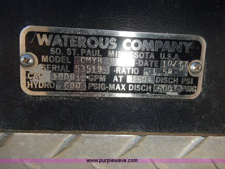 image for item L3637 1978 Pierce Ford 8000 pumper truck