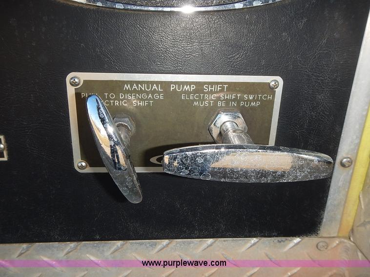 image for item L3637 1978 Pierce Ford 8000 pumper truck