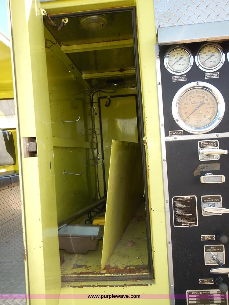 image for item L3637 1978 Pierce Ford 8000 pumper truck