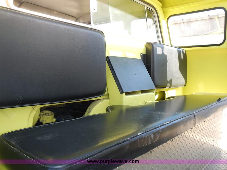 image for item L3637 1978 Pierce Ford 8000 pumper truck