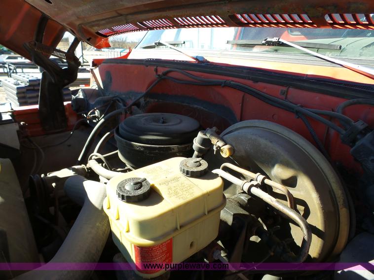 image for item L3647 1985 Chevrolet C70 dump truck