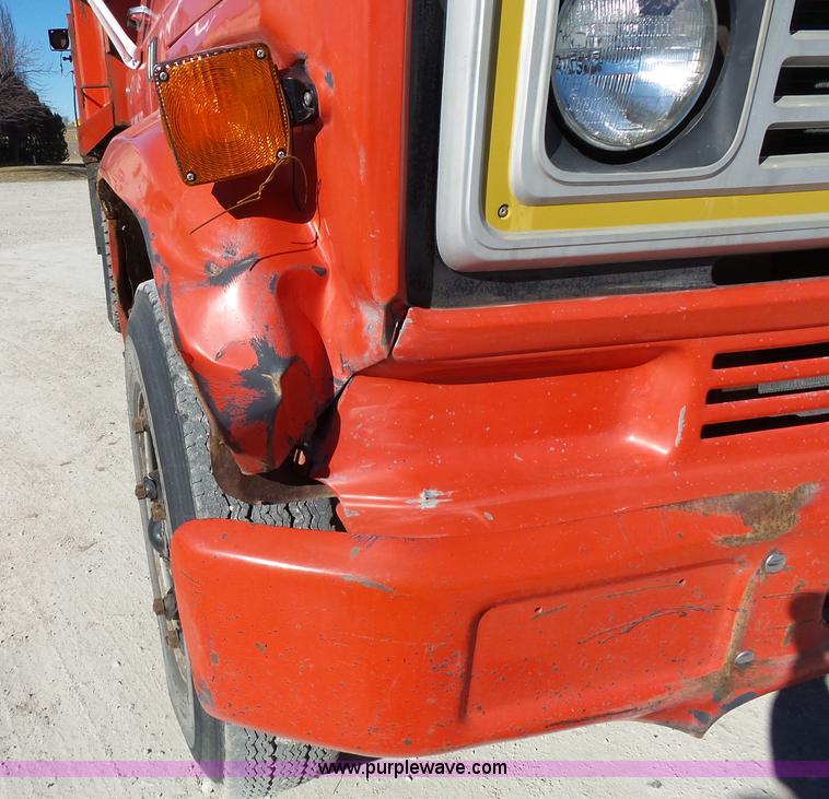 image for item L3647 1985 Chevrolet C70 dump truck