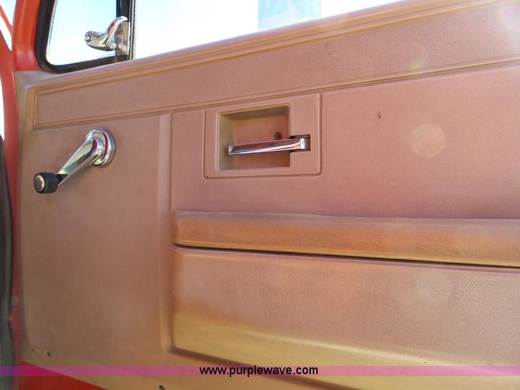 image for item L3647 1985 Chevrolet C70 dump truck