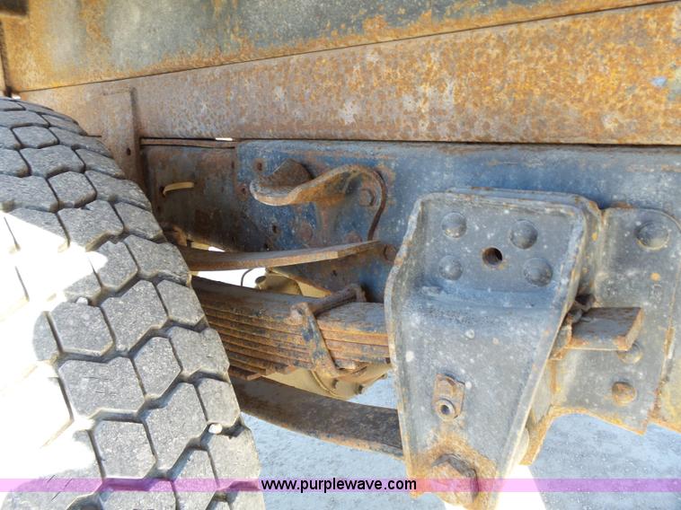 image for item L3647 1985 Chevrolet C70 dump truck