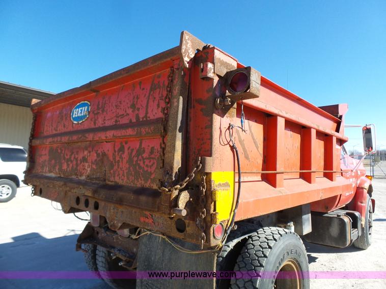 image for item L3647 1985 Chevrolet C70 dump truck