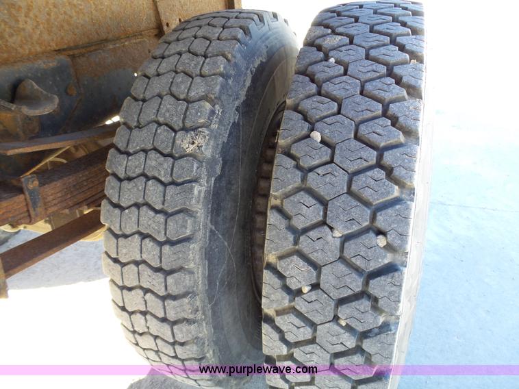 image for item L3647 1985 Chevrolet C70 dump truck