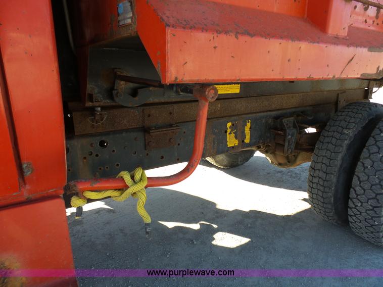 image for item L3647 1985 Chevrolet C70 dump truck