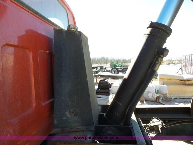 image for item L3647 1985 Chevrolet C70 dump truck