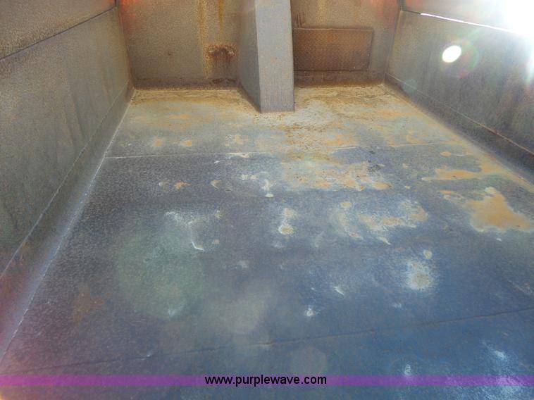 image for item L3647 1985 Chevrolet C70 dump truck