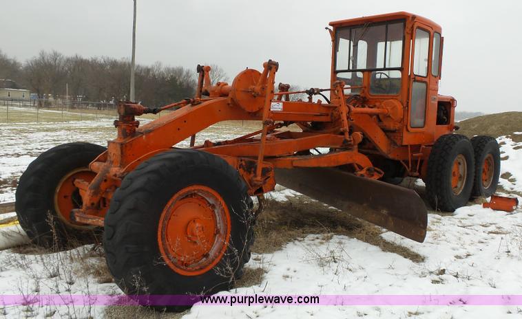 image for item L3664 Caterpillar C112 motor grader