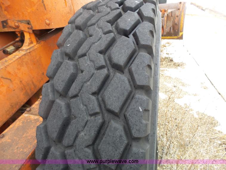 image for item L3664 Caterpillar C112 motor grader