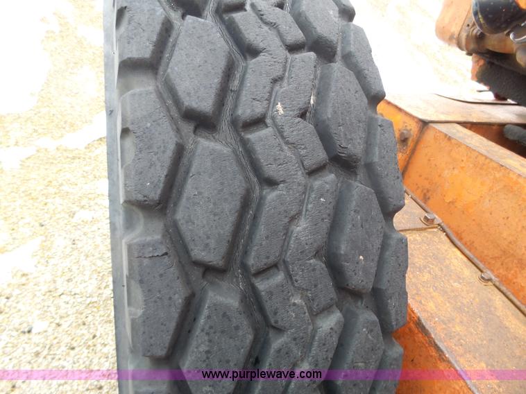 image for item L3664 Caterpillar C112 motor grader