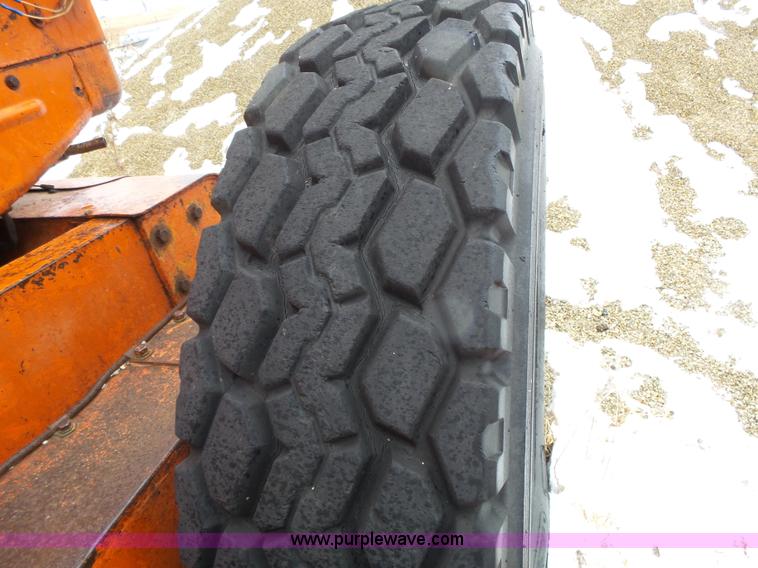 image for item L3664 Caterpillar C112 motor grader