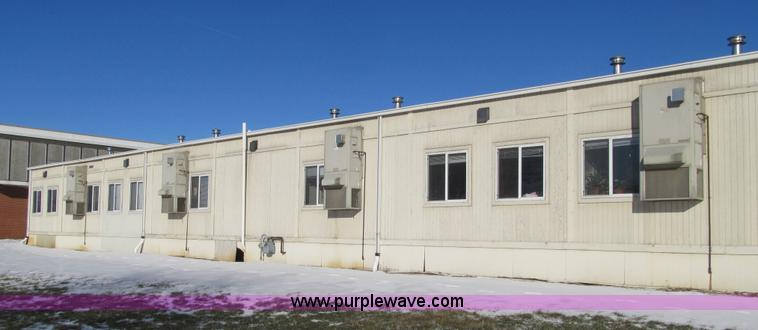 image for item L5506 2001 Forest River Premier mobile classroom