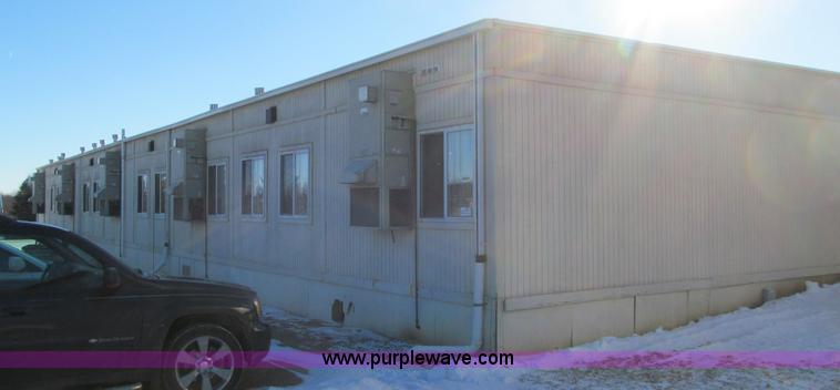 image for item L5506 2001 Forest River Premier mobile classroom