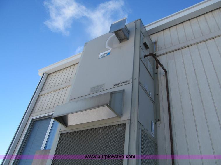 image for item L5506 2001 Forest River Premier mobile classroom